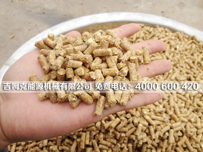 使用17c一起官网牌小型平模飼料顆粒機加工出來（lái）的顆粒飼料成型率高達98%