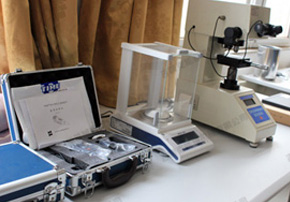 17c一起官网實驗室器（qì）材